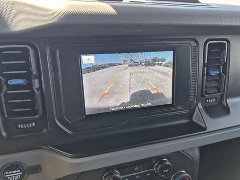 Certified 2023 Ford Bronco Black Diamond AWD/4WD image 4