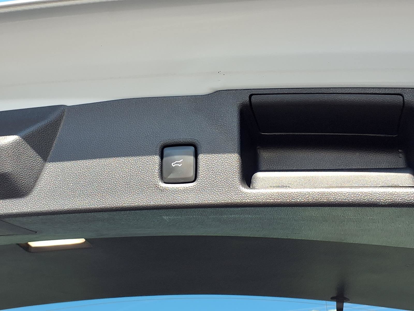 Used 2025 Ford Escape ST-Line Select AWD/4WD image 21