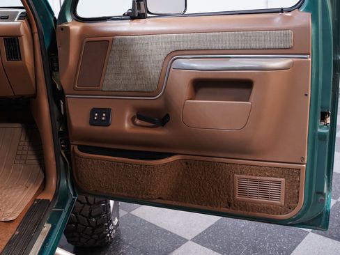 Used 1989 Ford Bronco image 32