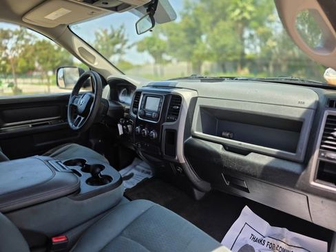 Used 2017 RAM 1500 Express RWD image 29