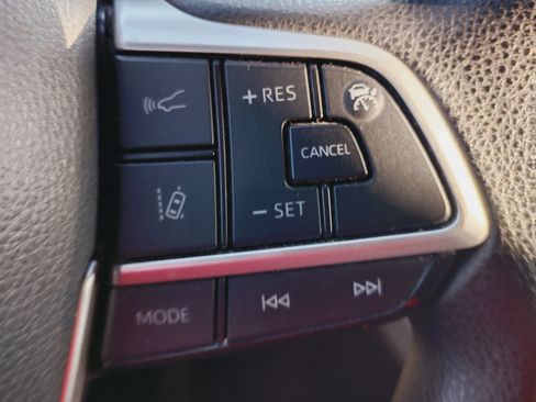 Used 2021 Toyota Sienna LE FWD image 31