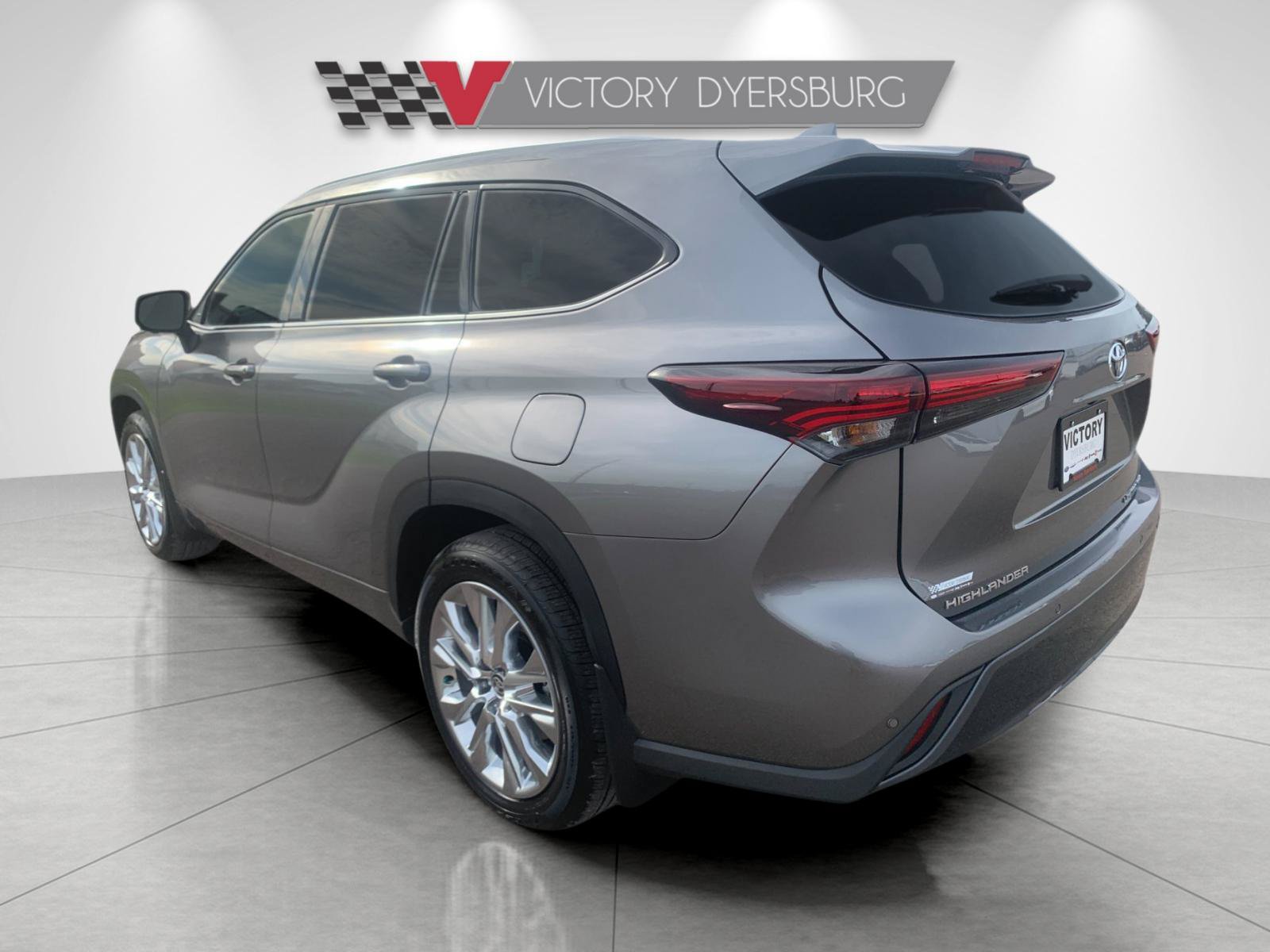 New 2026 Toyota Highlander Limited AWD/4WD image 6