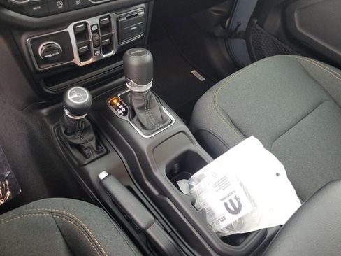 New 2026 Jeep Gladiator Sport image 25