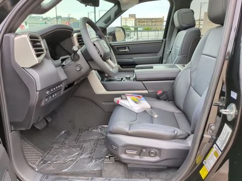 New 2026 Toyota Sequoia Platinum AWD/4WD image 12