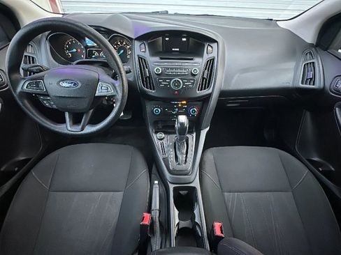 Used 2015 Ford Focus SE image 22