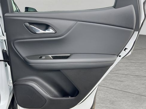 Used 2024 Chevrolet Blazer LT w/ Convenience Package image 31