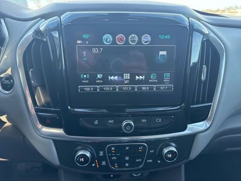 Used 2019 Chevrolet Traverse LT image 22