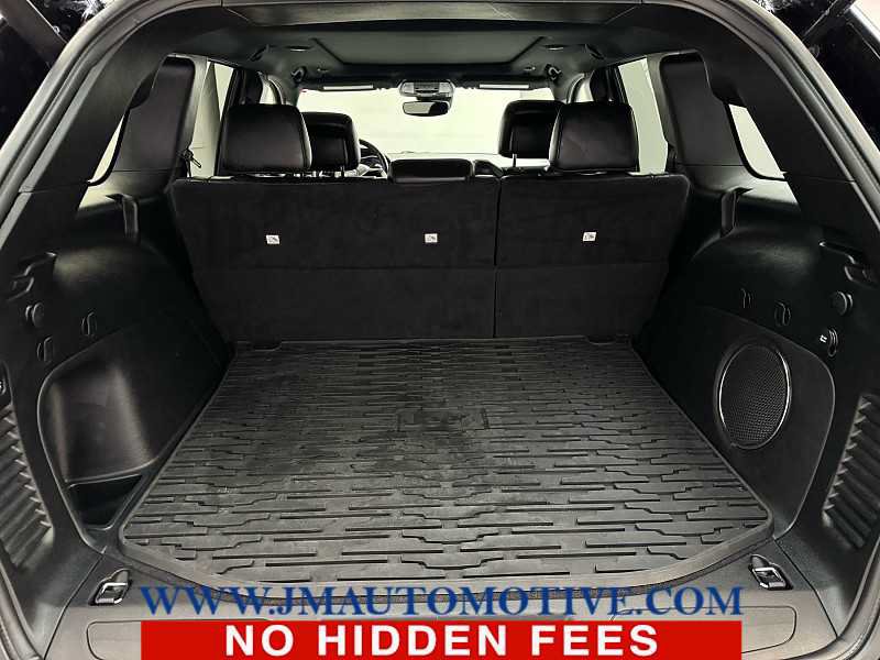 Used 2021 Jeep Grand Cherokee Limited w/ Luxury Group II AWD/4WD image 17