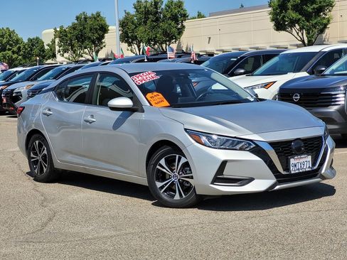 Used 2023 Nissan Sentra SV FWD image 2