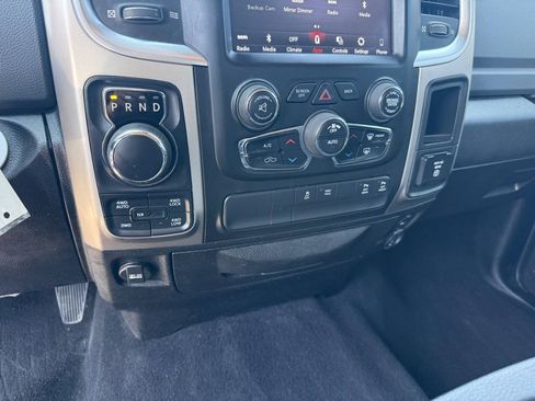 Used 2019 RAM 1500 Big Horn AWD/4WD image 17