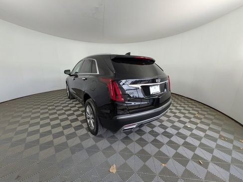 Certified 2022 Cadillac XT5 Premium Luxury image 16