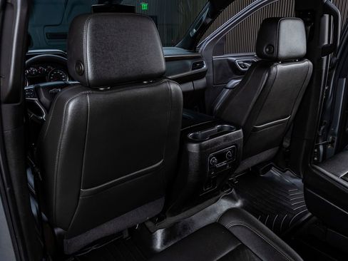 Used 2021 Chevrolet Tahoe Z71 AWD/4WD image 34