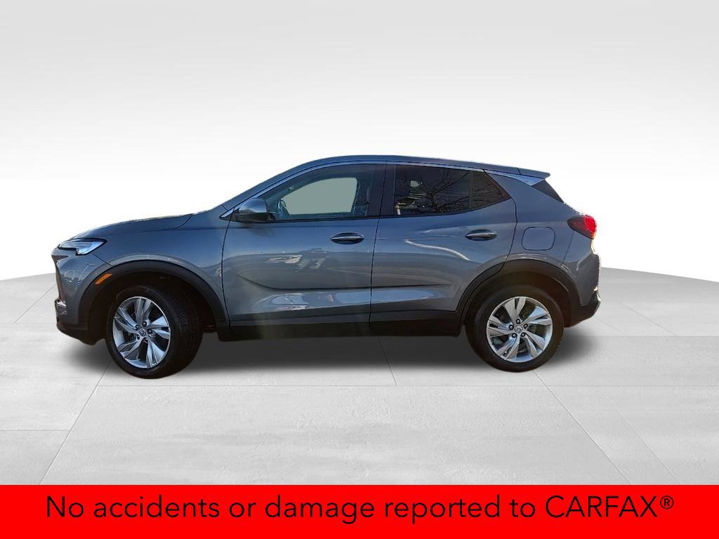 Used 2024 Buick Encore GX Preferred w/ Comfort Package AWD/4WD image 2