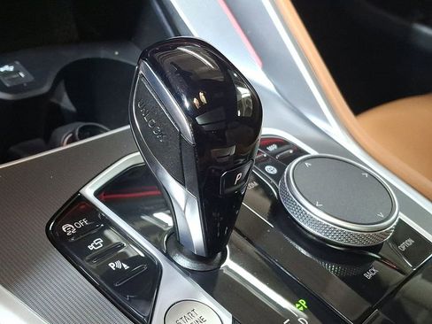 Used 2023 BMW X6 xDrive40i w/ M Sport Package image 12