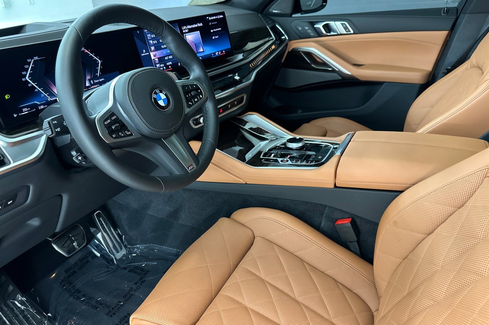 Used 2027 BMW X6 xDrive40i w/ Executive Package AWD/4WD image 4