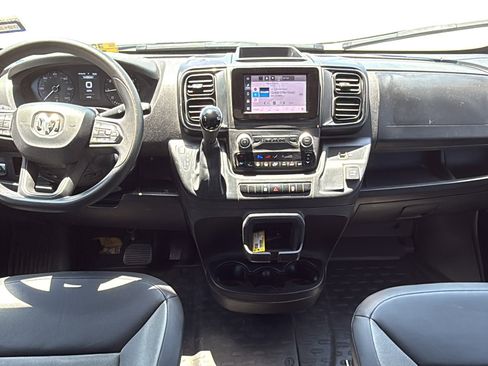 Used 2025 RAM ProMaster 2500 w/ Convenience Group FWD image 14