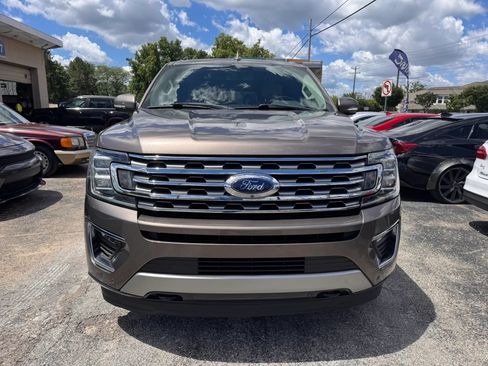 Used 2018 Ford Expedition Max Limited w/ Equipment Group 302A AWD/4WD image 10