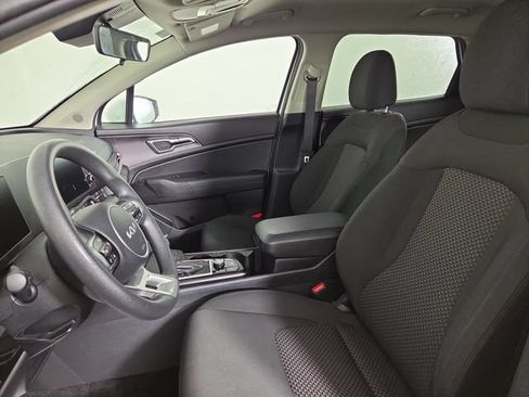 Certified 2024 Kia Sportage LX FWD image 12