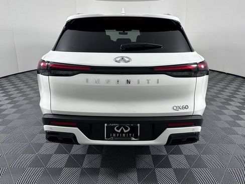 Certified 2025 INFINITI QX60 Luxe w/ Vision Package image 6