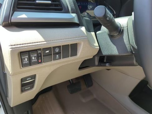 Used 2024 Honda Odyssey EX-L image 14