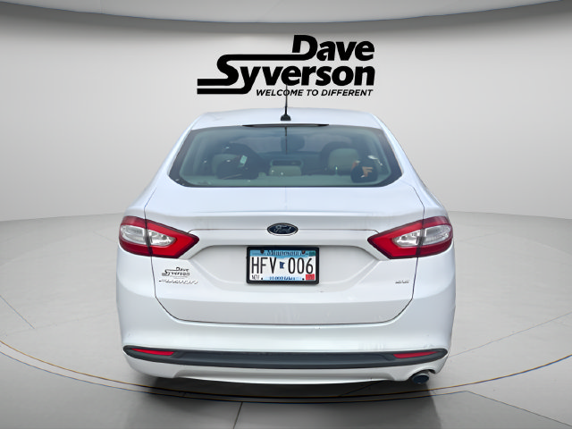 Used 2013 Ford Fusion SE FWD image 5