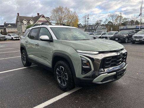 Used 2025 Chevrolet Equinox ACTIV w/ Safety and Technology Package image 2