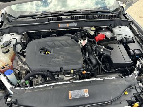 Used 2017 Ford Fusion SE w/ Equipment Group 201A FWD image 27