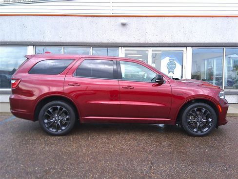 Used 2022 Dodge Durango R/T w/ Blacktop Package AWD/4WD image 4