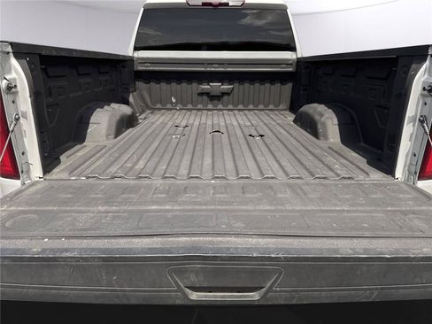 Used 2021 Chevrolet Silverado 2500 Custom w/ Custom Value Package AWD/4WD image 32