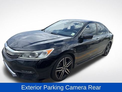 Used 2017 Honda Accord Sport image 4