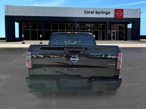 New 2026 Nissan Frontier SV w/ Tow Package AWD/4WD image 4