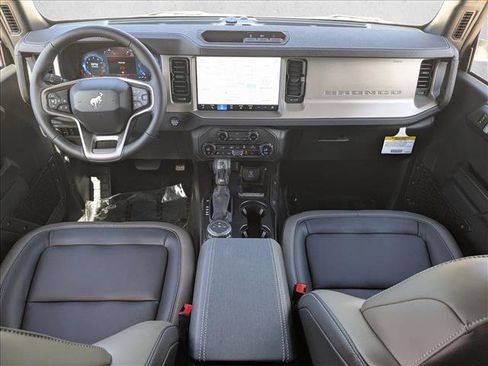 New 2025 Ford Bronco Outer Banks image 14