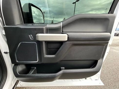 Used 2018 Ford F150 Lariat w/ Equipment Group 502A Luxury AWD/4WD image 44