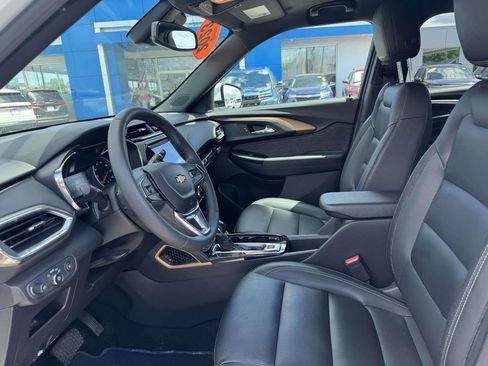 Used 2023 Chevrolet TrailBlazer ACTIV w/ Sun and Liftgate Package AWD/4WD image 18