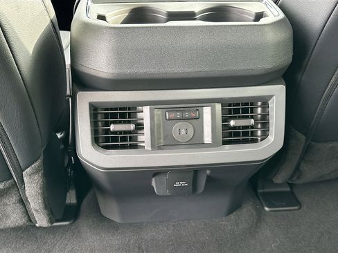 New 2026 Ford F250 4x4 Crew Cab Super Duty image 18