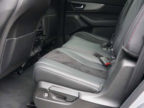 Used 2023 Acura MDX A-Spec image 34