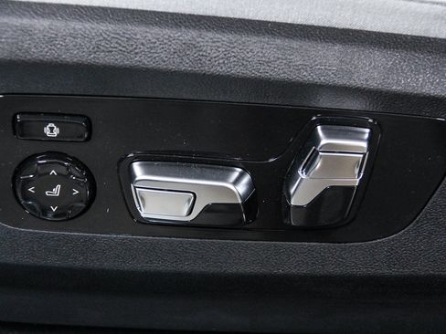 New 2027 BMW X6 M60i AWD/4WD image 21