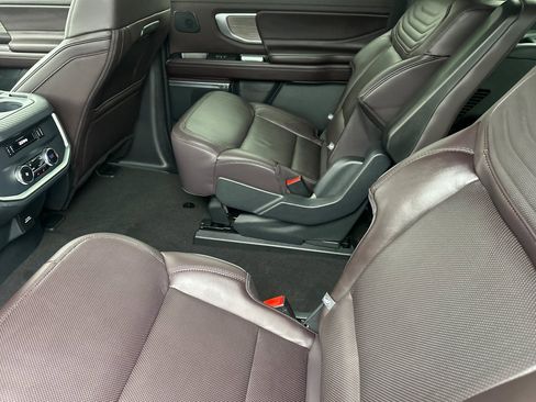 New 2025 Ford Expedition Max Platinum w/ Platinum Ultimate Package image 12