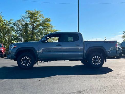 Used 2020 Toyota Tacoma TRD Off-Road image 4