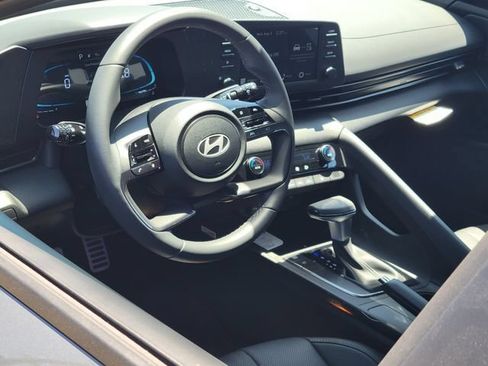 New 2026 Hyundai Elantra SEL Sport FWD image 5