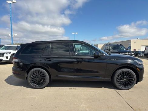 New 2026 Lincoln Aviator Reserve AWD/4WD image 4
