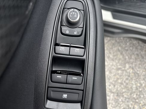 Used 2024 Subaru Outback Premium w/ Popular Package #1A image 18