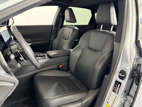 Used 2023 Lexus RX 350 Premium w/ Accessory Package AWD/4WD image 4