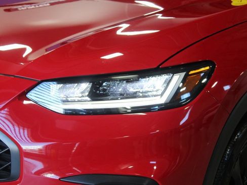 Used 2025 Honda HR-V Sport image 2