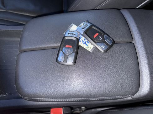 Used 2019 Audi Q7 3.0T Prestige image 28