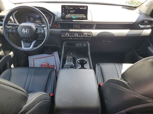 Used 2023 Honda Pilot Elite image 18