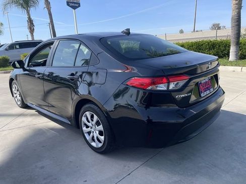 Used 2020 Toyota Corolla LE image 6