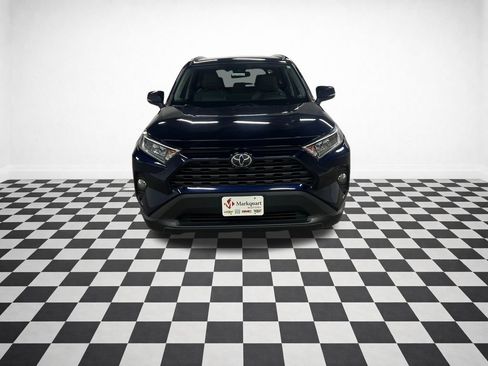 Used 2019 Toyota RAV4 XLE Premium w/ Cold Weather Package AWD/4WD image 3