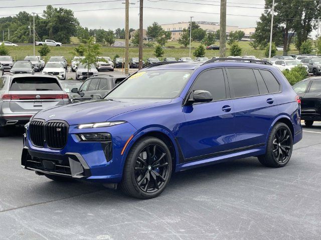 Used 2023 BMW X7 M60i w/ Executive Package AWD/4WD image 3