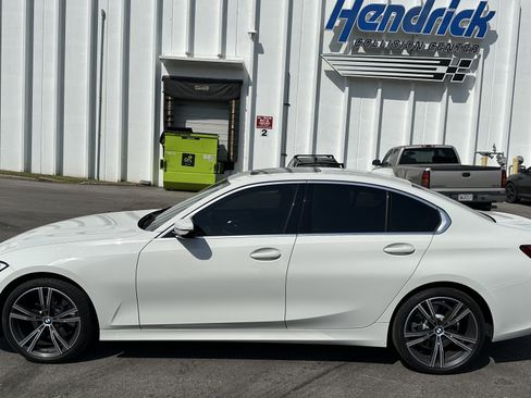 Used 2022 BMW 330i xDrive Sedan w/ Driving Assistance Package AWD/4WD image 7